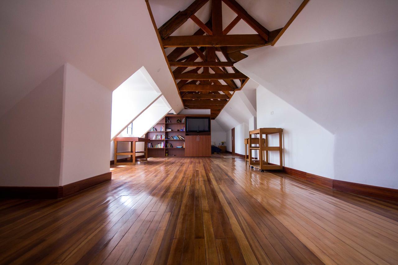 House For Groups - The Hostel Project Bogotá Extérieur photo