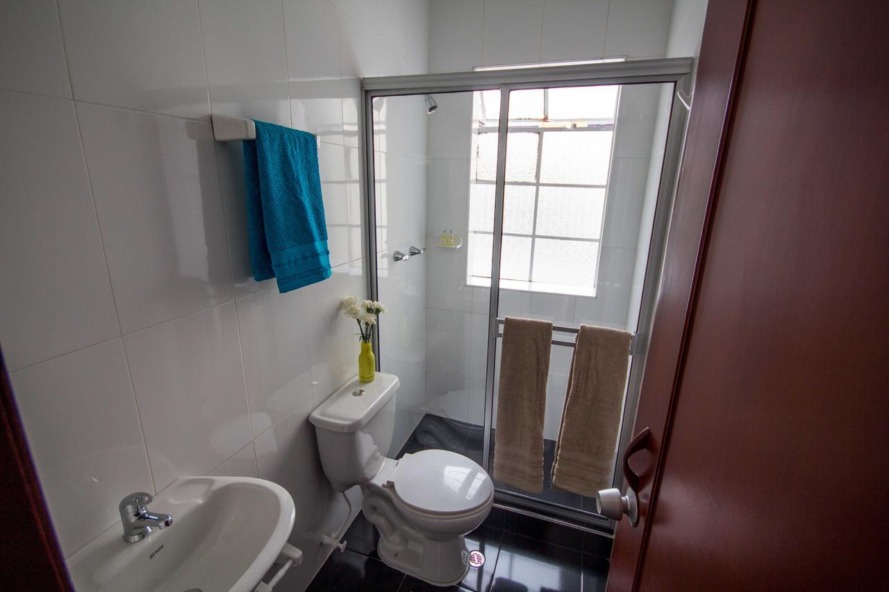 House For Groups - The Hostel Project Bogotá Extérieur photo