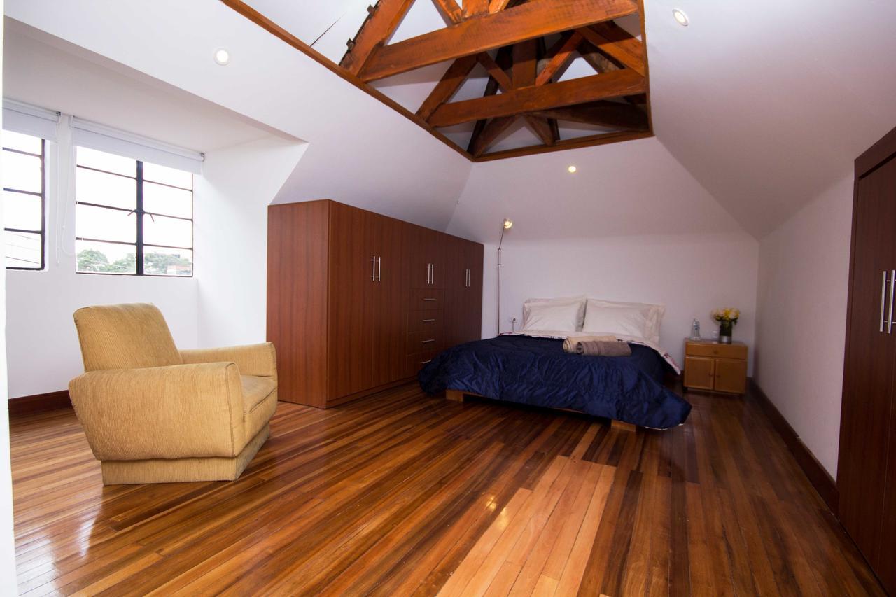 House For Groups - The Hostel Project Bogotá Extérieur photo